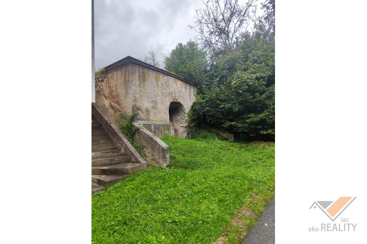 Pozemok v Prietržských vinohradoch